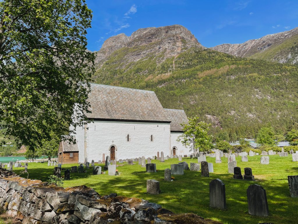 Kinsarvik Church